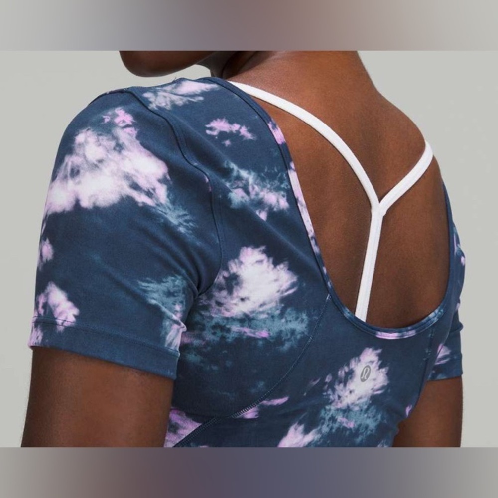 NWOT Lululemon Align T-Shirt Circulate Tie Dye Mineral Blue Multi - Picture 2 of 6